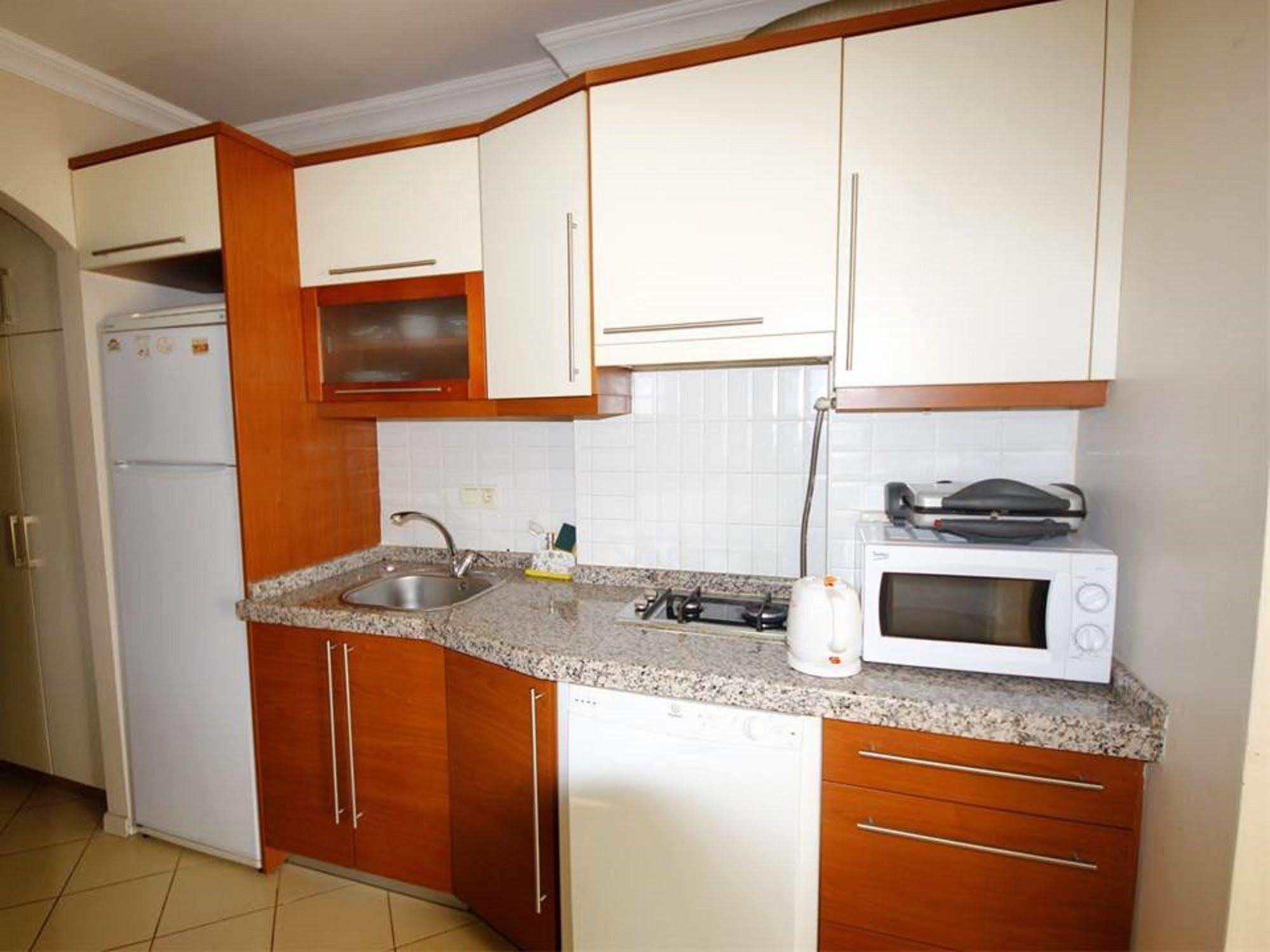 Away Suites Стамбул Экстерьер фото